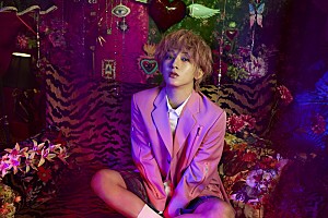 NAOYA（MAZZEL）を蜷川実花が撮影、ビジュアルムービー＆写真が