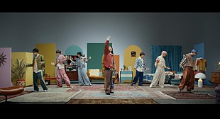 「BUDDiiS、前向きな表情が映し出された「Dear」ダンスパフォーマンス映像を公開」