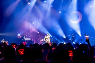 「＜ライブレポート＞『ユイカ』が放つ愛の矢や光が意味するもの　初の全国Zeppツアー【Tsukimisou】東京公演」