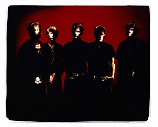 「カーディナルズ、政治的メッセージが込められた「The Burning Of Cork」MV公開」