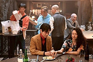 「「もしもこの世が舞台なら、楽屋はどこにあるのだろう」「三谷幸喜さんの描く喜劇は恐ろしい」「井上順ここにあり。ペ－ソスあふれる芝居を見せてくれた」」