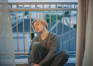 「くじら、アニメ『しゃばけ』OPテーマ「いのちのパレヱド」MVで妖艶に舞い踊る」