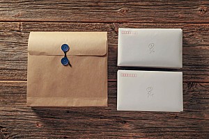 ヨルシカ、封筒を開封しながら楽しめる“体験型文学”を発売 | Daily