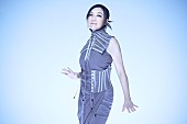 「松任谷由実、40枚目のオリジナルアルバム『Wormhole / Yumi AraI』リリース＆全国ホールツアーがスタート」1枚目/10