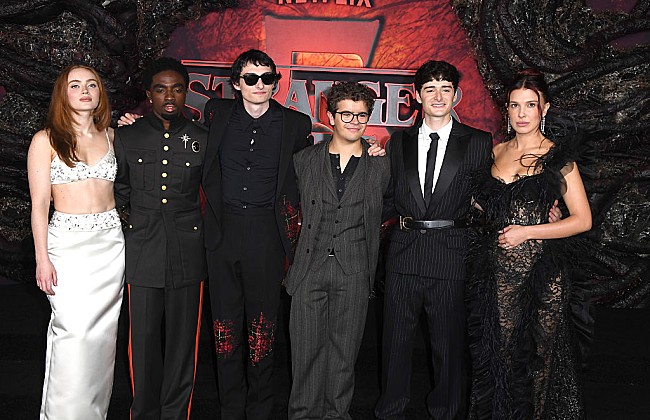 「故マイケル・ジャクソン／ABBA収録、『ストレンジャー・シングス』シーズン5 Vol.1サントラ配信」1枚目/1