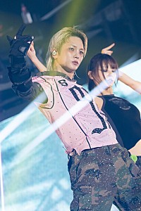 ライブレポート＞キー（SHINee）、不気味さも取り込んだ様々な表現で