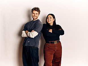 「アレックス・ウォーレン、ジジ・ペレスをゲストに迎えた「エタニティー」の新ver.公開」