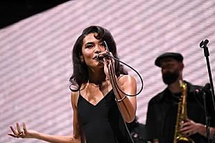 「オリヴィア・ディーン、チケットマスターなどの“卑劣”な転売価格を名指しで批判　きっかけは困窮するシングルマザーの訴えと語る」