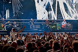 「オアシスのゲム・アーチャーが明かす再結成ツアーの舞台裏、当初のセットリストにはさらに4曲あった」