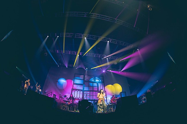 「【Superfly Hall Tour 2025 “Amazing Session”】Photo by 渡邉一生 / SLOT PHOTOGRAPHIC」8枚目/10