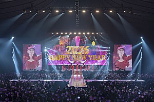 浜崎あゆみ、デビュー28周年記念日よりアリーナツアーへ | Daily News