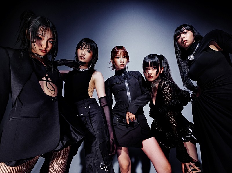 「VINII」2枚目/9