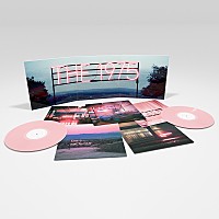 The 1975、『君が寝てる姿が好きなんだ。なぜなら君はとても美しいのに