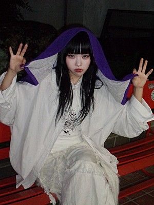 紫今「紫 今、雑誌『装苑』にてファッションコラム「10のアイテムと10のはなし」連載」