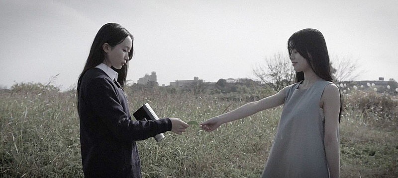 「葉月紗蘭（高嶺のなでしこ）＆厚味りりか、トリビュートAL『ジブリをうたう その２』ショートムービーに出演」1枚目/7