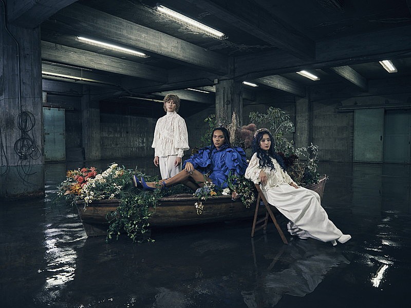 「女王蜂」4枚目/4