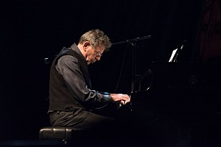 「フィリップ・グラス、ケネディ・センターでの交響曲第15番「Lincoln」世界初演を撤回「価値観が交響曲のメッセージと真っ向から対立」」