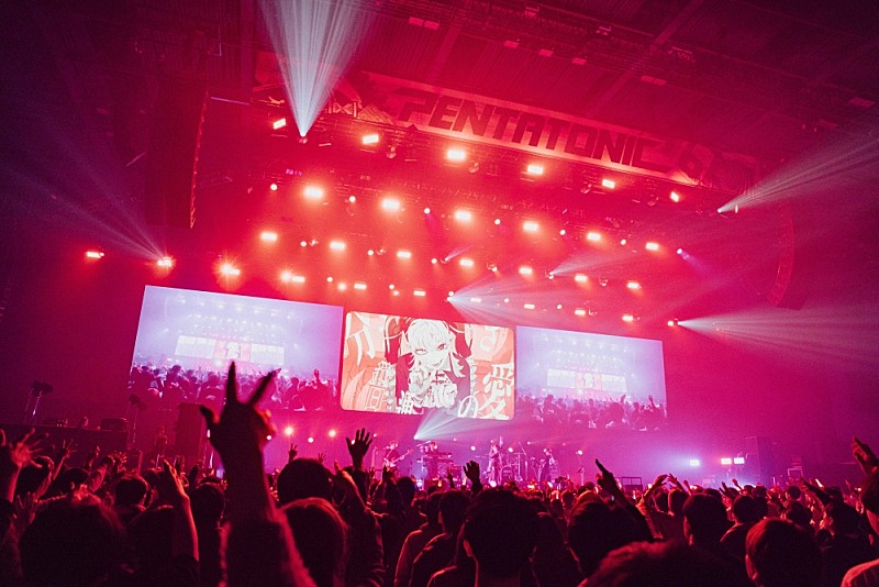 「＜ライブレポート＞syudou主催【PENTATONIC】2日目レポート――Chevon／Aooo／須田景凪／なとりらが競演　「新しい脈動」が始まった横浜の夜」1枚目/8