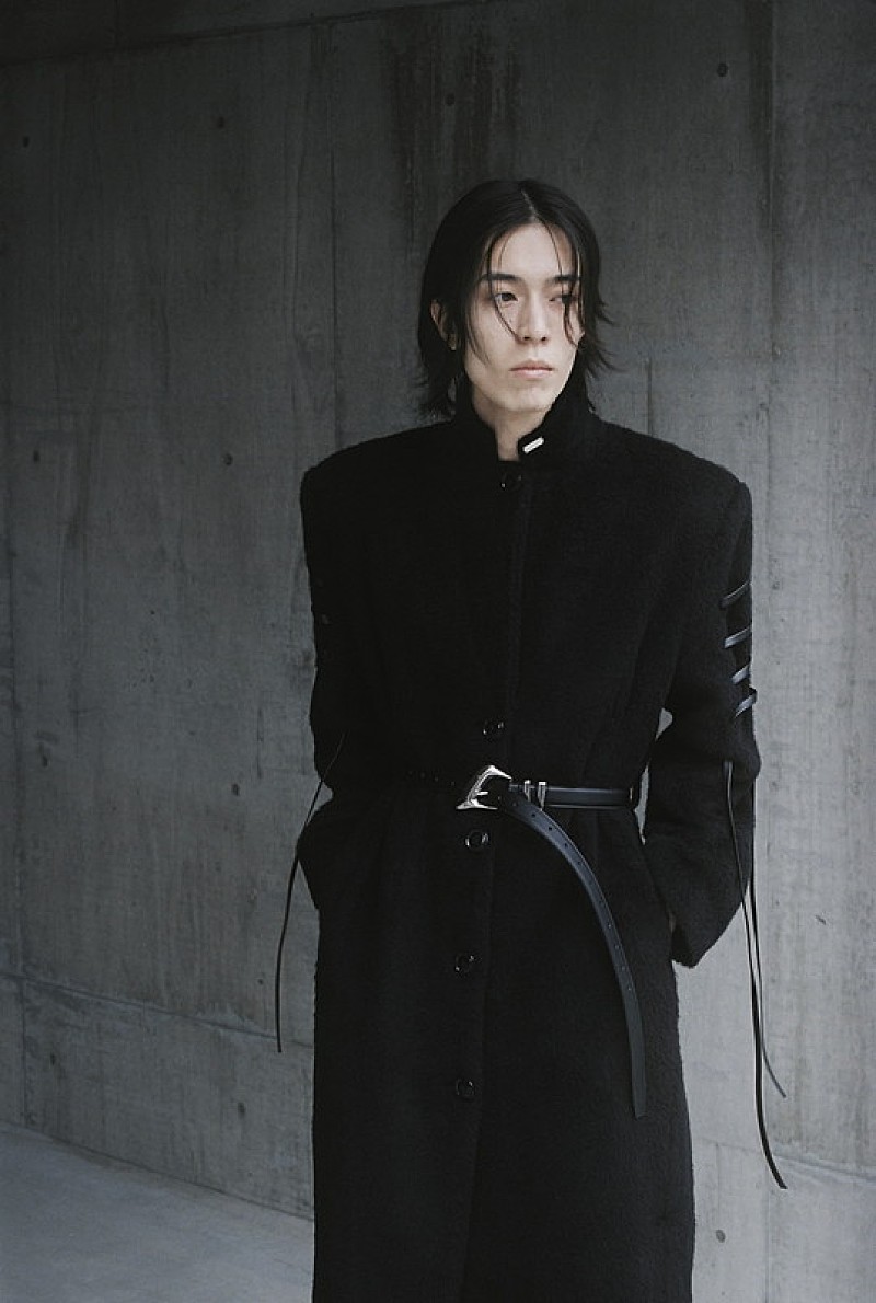 「松田歩（離婚伝説）、ファッションブランド・MIKAGE SHINのルックモデルに抜擢」1枚目/20