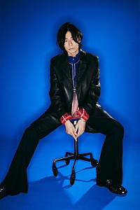 Alexandros]川上洋平×SennaRinによるデュエットソング「ENDROLL」MV