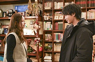 「「DREAM STAGE」“吾妻”中村倫也の顎クイに視聴者悶絶 「思考が止まった」「アドリブだったらどうしよう」」