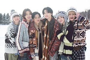 Lienel「Lienel、新曲「きみいろメモリー」MVモチーフは“恋愛シミュレーションゲーム”」