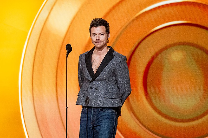 「ハリー・スタイルズ、イタリアへの愛と活動休止後にペースを落としている理由を語る」1枚目/1