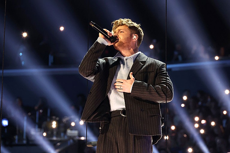 アレックス・ウォーレン「【ブリット・アワード】出演者ラインナップ更新、アレックス・ウォーレン追加でハリー・スタイルズやロザリアらと共演へ」