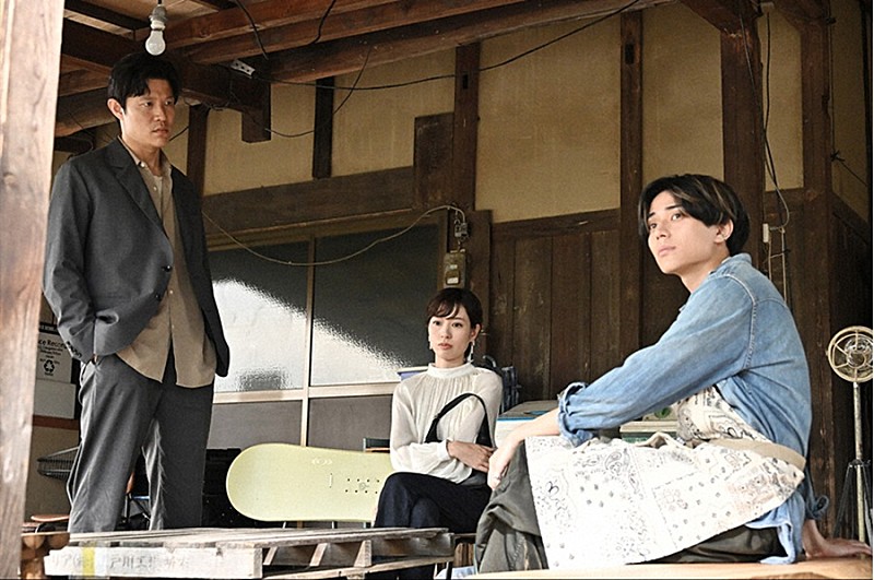 「「リブ－ト」「画面に鈴木亮平がいっぱいの神回だった」「一香『あなたが2人いたら混乱が起きる』って、視聴者はすでに混乱している」」1枚目/1