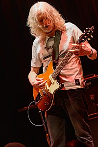 ライブレポート＞マーティン・マクアルーン、来日公演完遂――名盤
