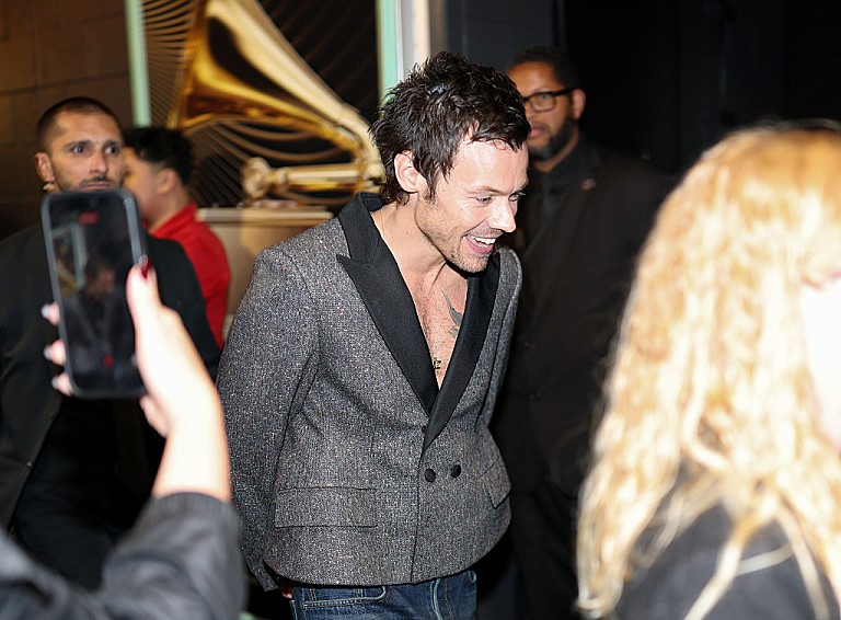 ハリー・スタイルズ「ハリー・スタイルズ、語学学習のために会員制マッチングアプリに登録していると明かす」