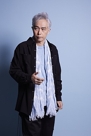 大槻ケンヂ「大槻ケンヂ、還暦記念書籍『幻と想 03-25 大槻ケンヂ自選詩集』を4月に発売」