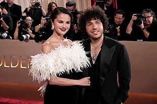 「ベニー・ブランコ、妻セレーナ・ゴメスが結婚式直前に誓いの言葉なくしたことを明かす」