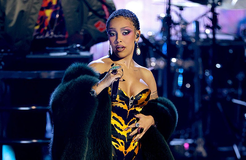 「ドージャ・キャット、ティモシー・シャラメのバレエ・オペラ批判に反論「めちゃくちゃ美しい」」1枚目/1