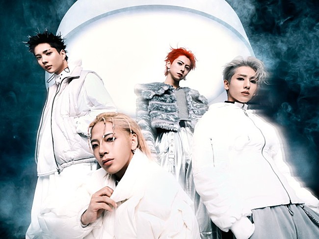 「OWV、“爆アゲモード”の裏側を「ROCKET MODE」MVでコミカルに描く」1枚目/5