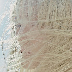 緑黄色社会「【Top Japan Hits by Women】劇場アニメ『パリに咲くエトワール』に書き下ろし、緑黄色社会「風に乗る」など初登場でリストイン」