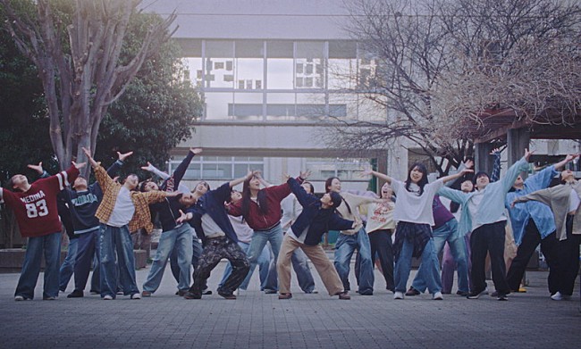 「幾田りら、高校生ダンス部の映像を収めた「Voyage」MV公開」1枚目/4