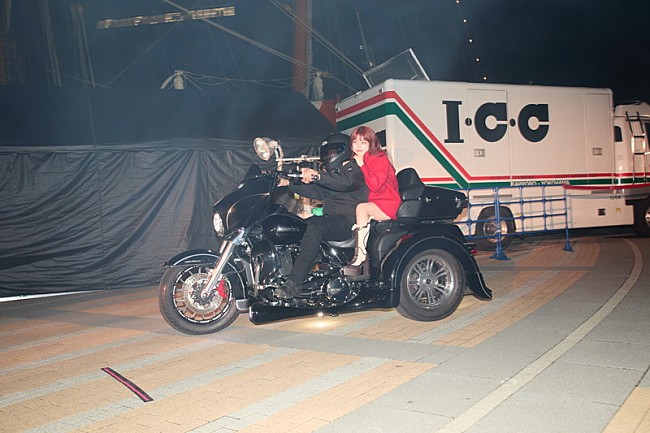 「アイナ・ジ・エンド【宴じゃ！～出航前の大宴会～】Photo by 岩澤高雄」2枚目/15