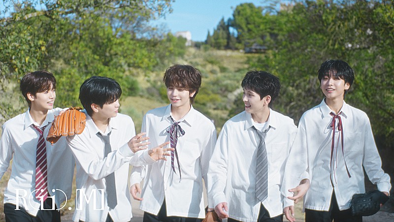 「VIBY、デビュー曲「Mi*light」配信リリース＆スペインで撮影したMV公開」1枚目/3