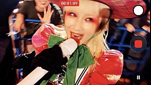 Reol「Reol、横浜アリーナを駆け巡る「感情御中」パフォーマンス映像公開」