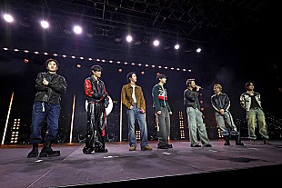 「BTS、【スーパーボウル】出演の可能性に言及しテイラー・スウィフトやブルーノ・マーズとの“競合”関係を語る」