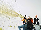 「Lucky Kilimanjaro、TVアニメ『LIAR GAME』EDテーマ「朝日」配信開始＆ノンクレジットED映像公開 」1枚目/2