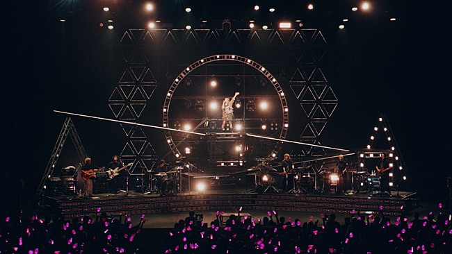 「LiSA、ニューアルバム『LACE UP』収録曲「Patch Walk」ツアードキュメントMVを公開」1枚目/6