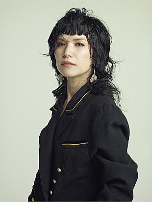 「Superfly、最新ライブ映像作品よりMr.Childrenのカバー曲「彩り」を先行配信」