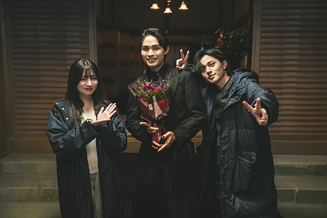 「兵頭功海のクランクアップ写真」2枚目/4