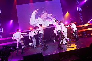 TAGRIGHT「TAGRIGHT、プレデビューEP『SEARCHRIGHT』本日配信リリース　収録曲「TOUCH」初披露時のライブレポート到着」