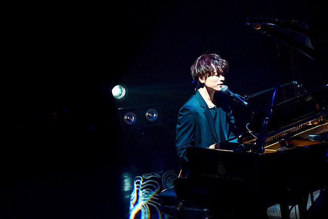 「＜ライブレポート＞杉本雄治（ex.WEAVER）がフレデリック三原健司＆神サイ柳田周作と共演　ピアノと歌で紡いだ温かな一夜」1枚目/11