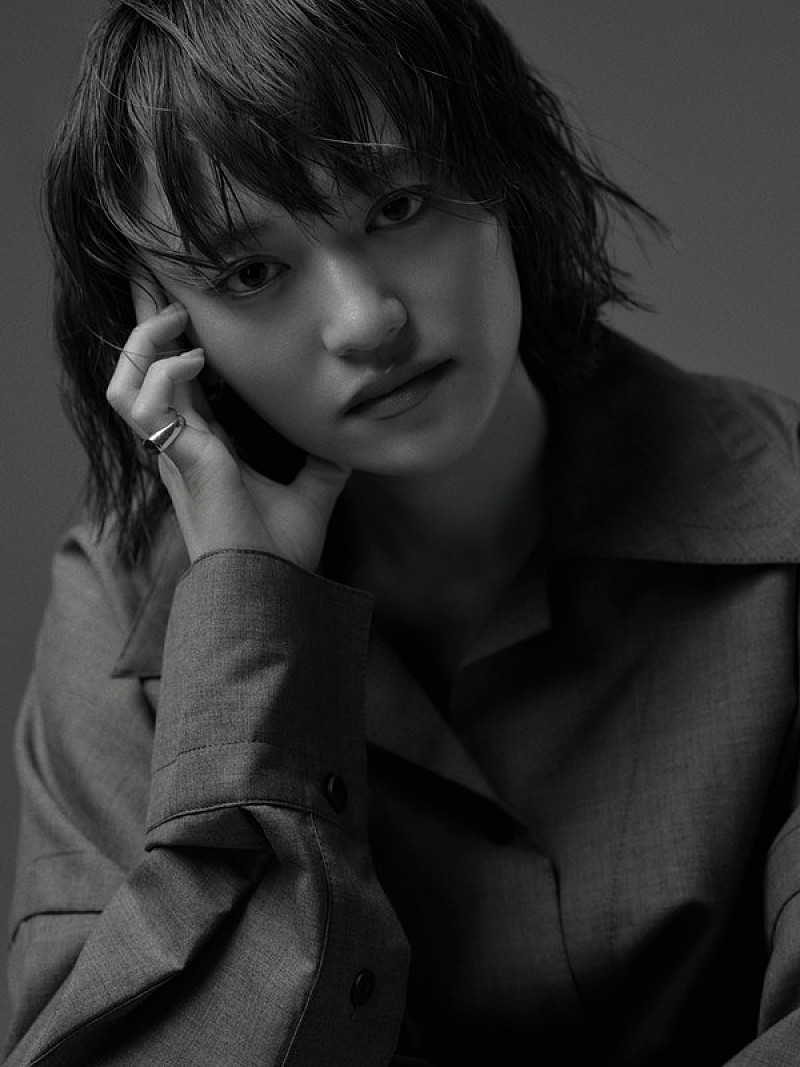 「iri、デビュー10周年記念ライブ【Period】開催」1枚目/2