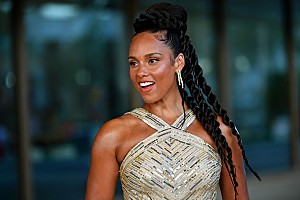 アリシア・キーズ「アリシア・キーズ、音楽業界はいまだに女性に“門戸が開かれていない”と語る」