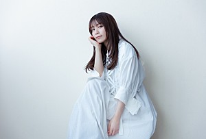 miwa「miwa、新事務所HP＆新アーティスト写真を公開　8月から弾き語りツアー【acoguissimo 6】開催」